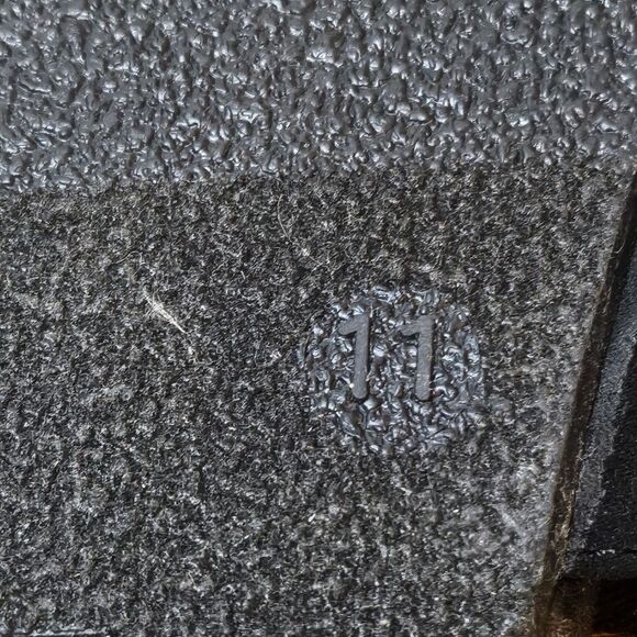 NWT Women's Silver Bling Thrasher Slide Sandals Size 11 - Picture 5 of 6